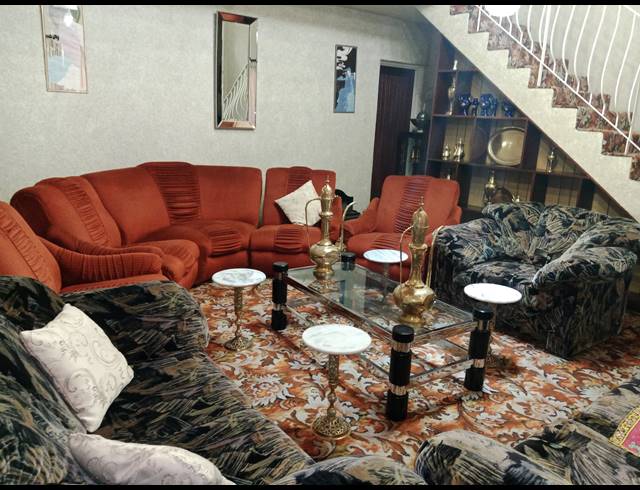 4 BEDROOM FREEHOLD FOR SALE IN MOUNTAIN RISE